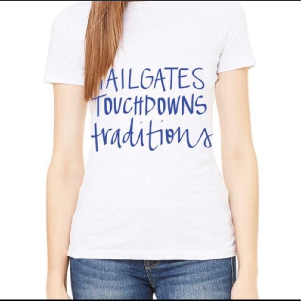NWT Tailgates Touchdowns and Tradition shirt